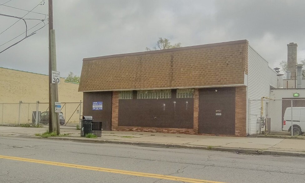Primary Photo Of 3325 W Mcnichols Rd, Detroit Manufacturing For Sale