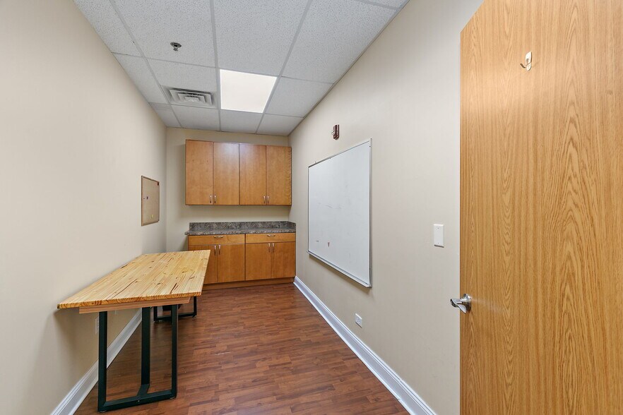 More Photos Of 129 Commercial Dr, Yorkville General Retail For Lease