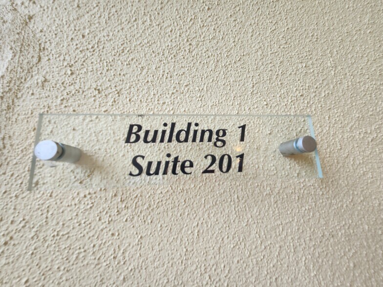 More Photos Of 2641 Fruitville Rd 0, Sarasota Medical For Sale