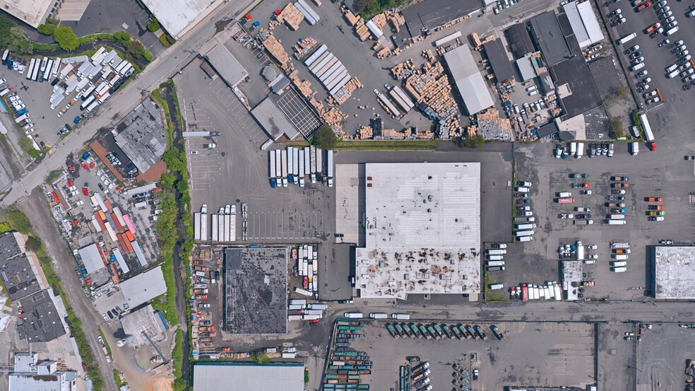 More Photos Of 83 Broad Ave, Fairview Warehouse For Lease