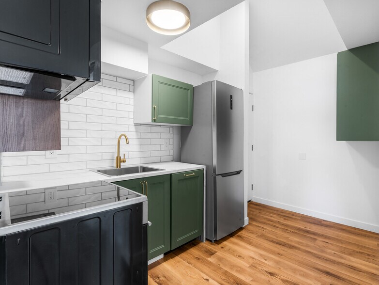 More Photos Of 525 SW 4th Ave, Canby Apartments For Sale