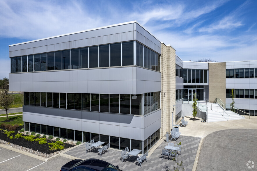 Primary Photo Of 1 Sparks Ave, Toronto Office For Lease