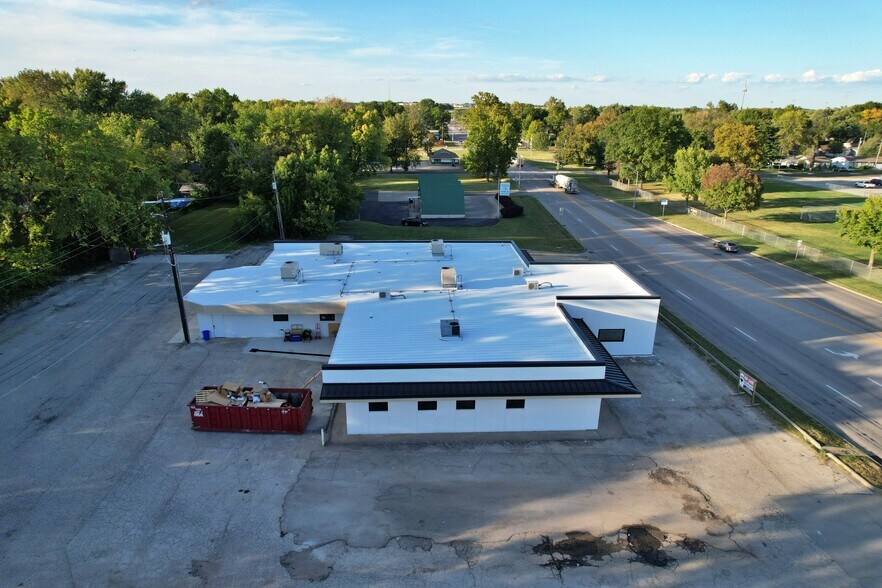 More Photos Of 700 S Limit Ave, Sedalia Medical For Lease