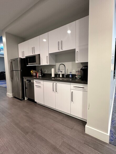 More Photos Of 6855 Communications Pky, Plano Office For Sale