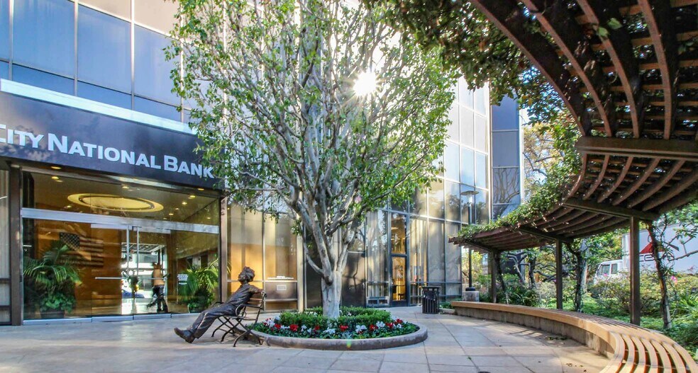 More Photos Of 4605 Lankershim Blvd, North Hollywood Office For Lease