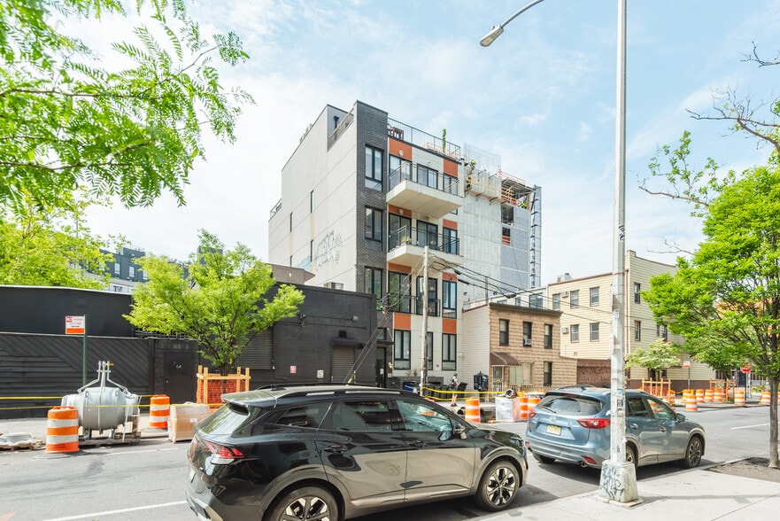 More Photos Of 56 Frost St, Brooklyn Apartments For Sale