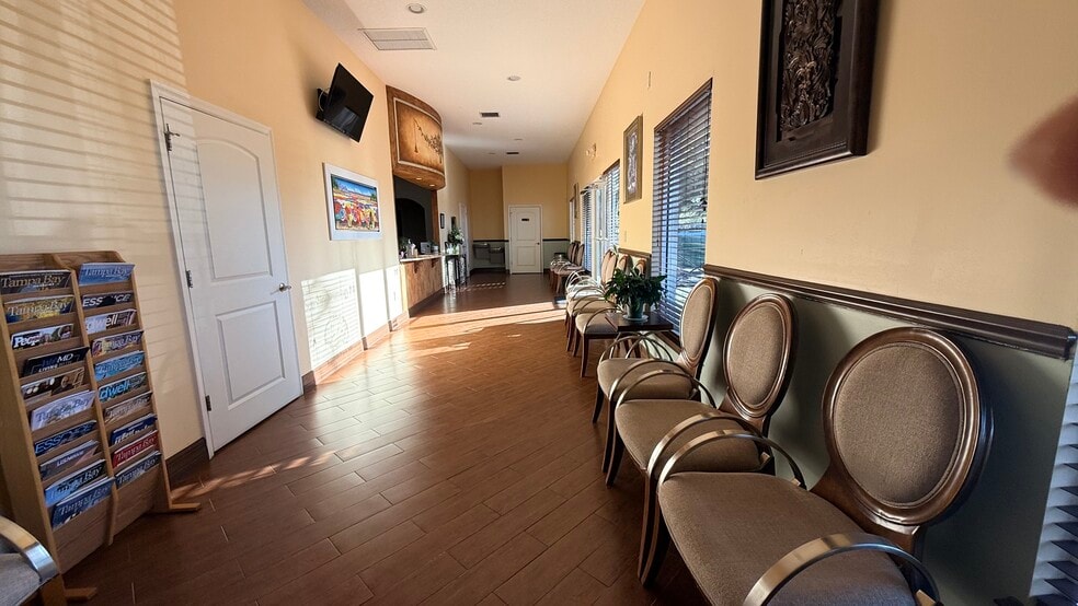 More Photos Of 717 Imar Dr, Sun City Center Medical For Lease