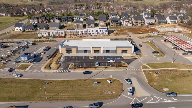 More Photos Of 4257 Harrodsburg Rd, Lexington General Retail For Lease