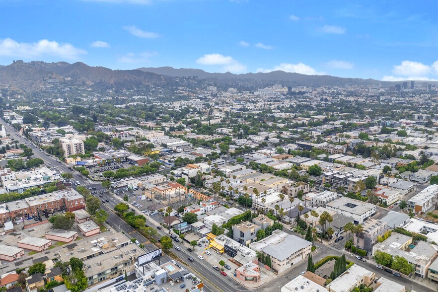 More Photos Of 1010 N Orange Grove Ave, West Hollywood Apartments For Sale