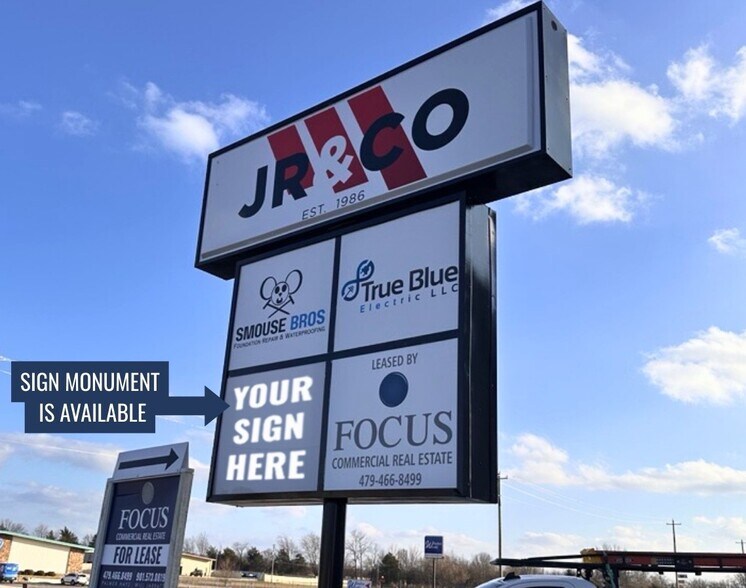 More Photos Of 5764-5766 N Thompson St, Springdale Warehouse For Lease