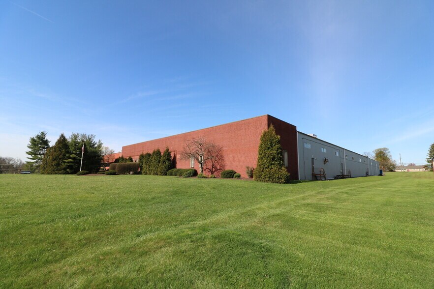 More Photos Of 343 Godshall Dr, Harleysville Warehouse For Lease