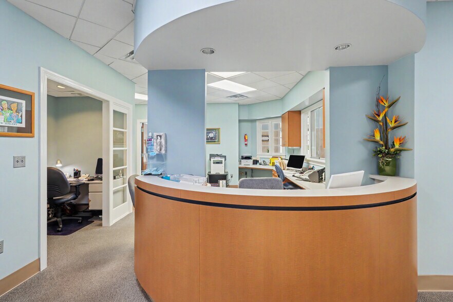 More Photos Of 390 Courthouse Rd, Gulfport Healthcare For Sale