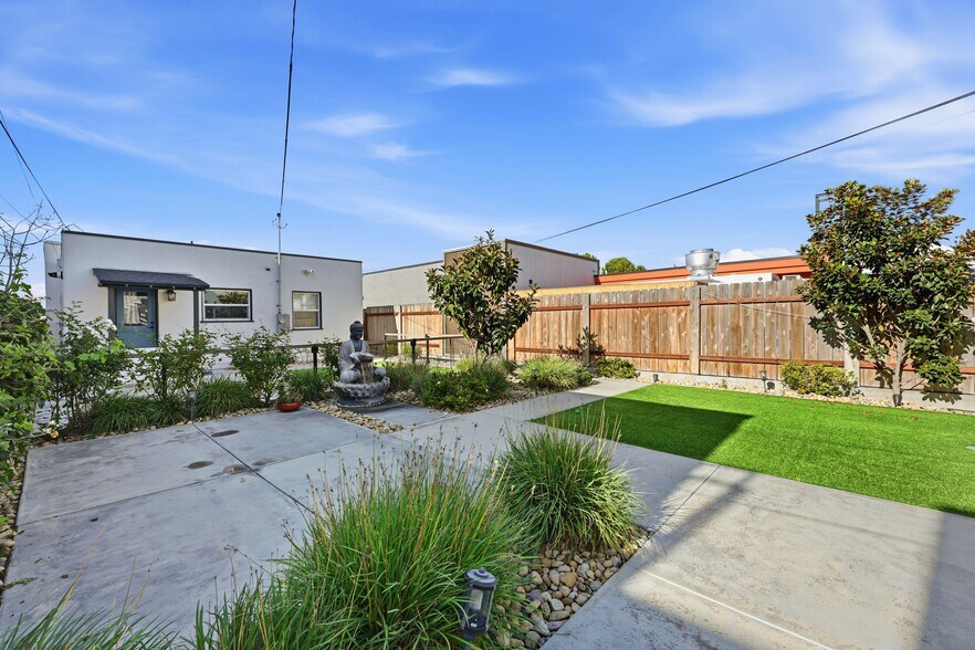 More Photos Of 4685 Hamilton St, San Diego Apartments For Sale