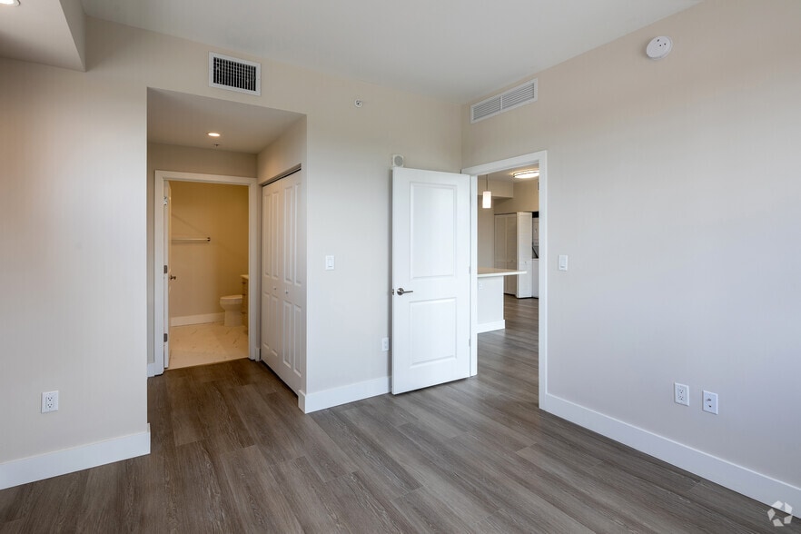 More Photos Of 8400 NW 27th Ave, Miami Apartments For Lease