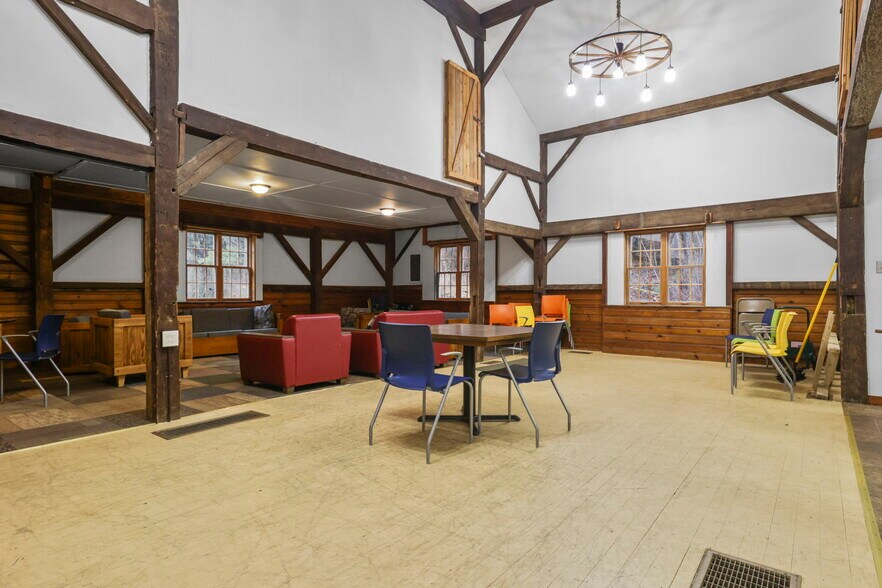 More Photos Of 5734 Durbin Rd, Bellville Specialty For Sale