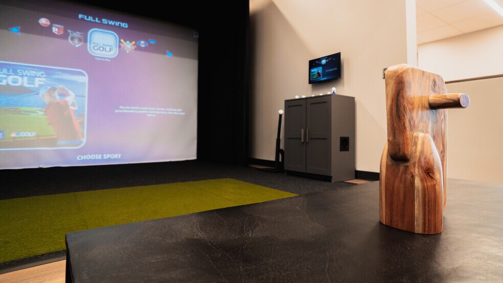 More Photos Of 2685 Vikings Cir, Eagan Office For Lease