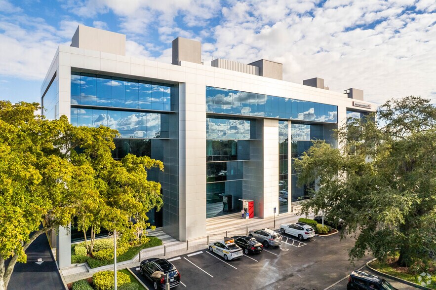 More Photos Of 4601 Sheridan St, Hollywood Office For Lease