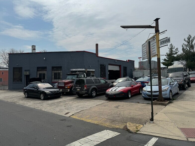 More Photos Of 142-150 N. 3rd St, Reading Auto Repair For Sale