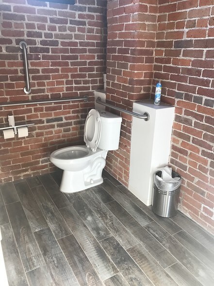 More Photos Of 3801 Franklin St, Denver Storefront Retail Office For Lease