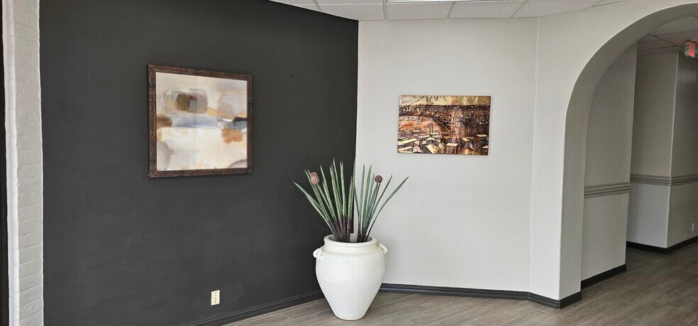 More Photos Of 2334 Boca Chica Blvd, Brownsville Storefront For Lease