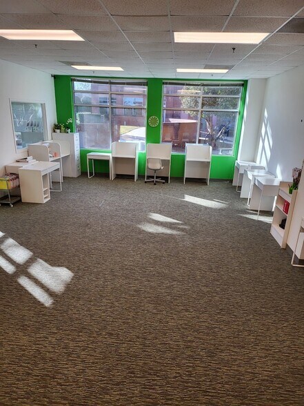 More Photos Of 2315 W Arbors Dr, Charlotte Medical For Lease