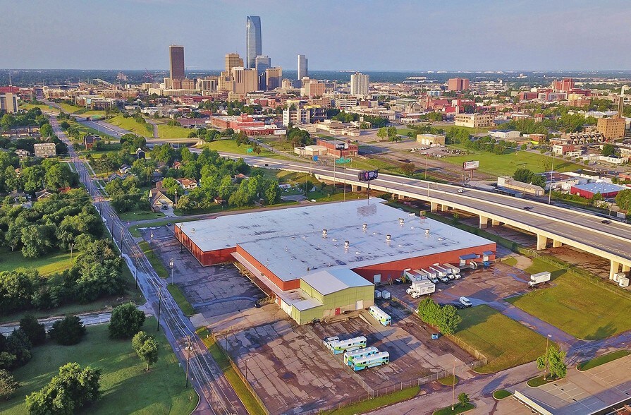 More Photos Of 1825 N Walnut Ave, Oklahoma City Warehouse For Lease