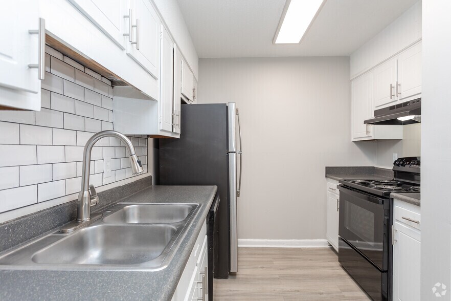 More Photos Of 29 Briar Cir, Fayetteville Apartments For Sale