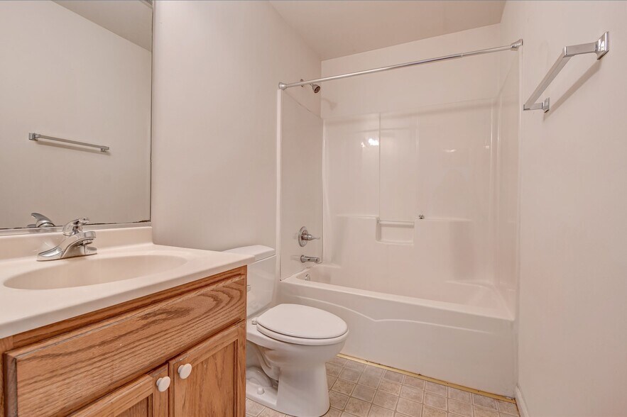 More Photos Of 3607-3645 Orchard Dr, Hammond Apartments For Sale