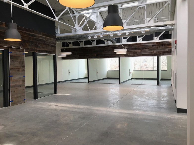 More Photos Of 285 Nicoll St, New Haven Office For Lease