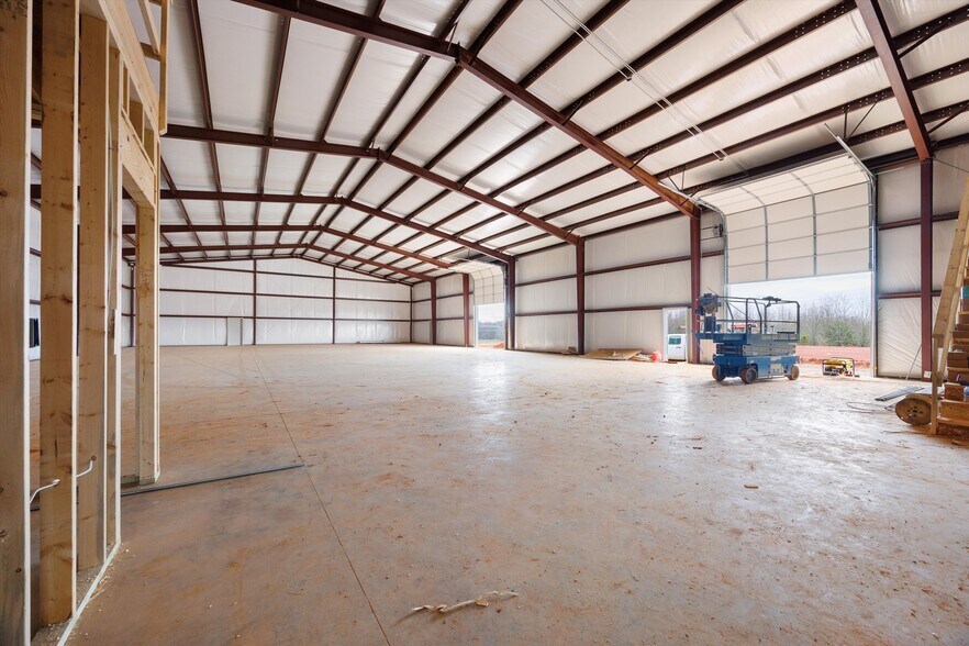 More Photos Of 0 US Highway 31, Tanner Warehouse For Sale