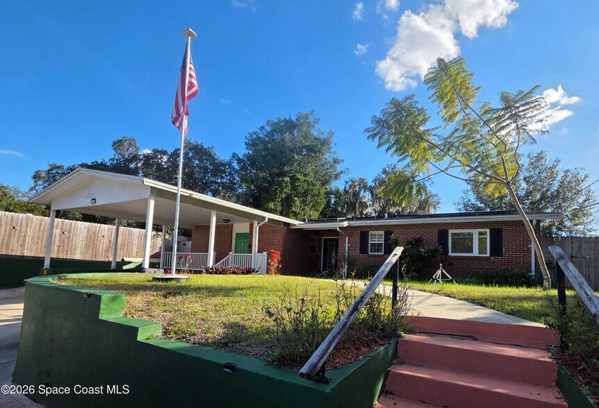 More Photos Of 2625 Garden St, Titusville Office For Sale