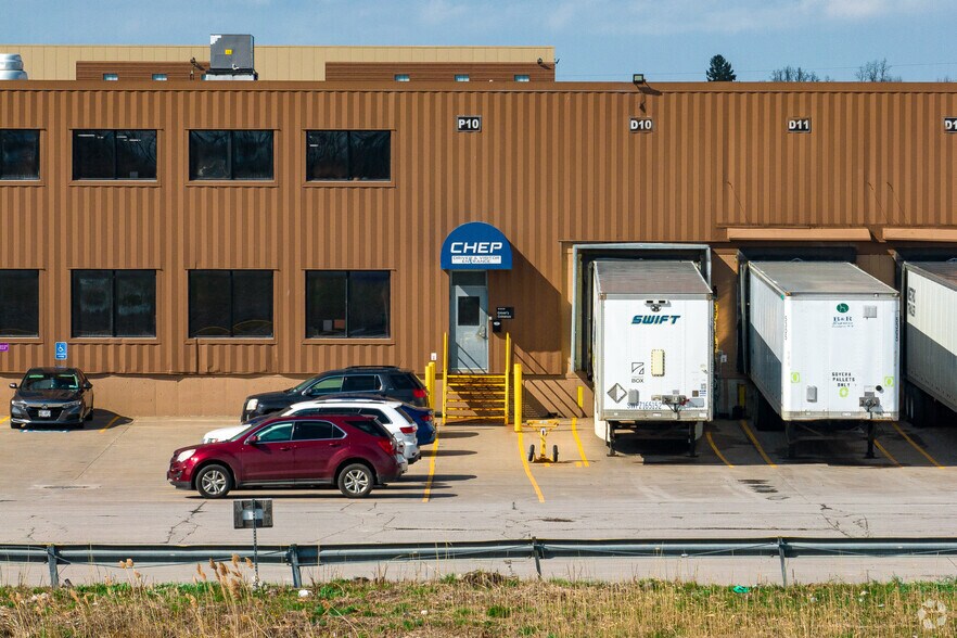 More Photos Of 6600 New Venture Gear Dr, East Syracuse Manufacturing For Lease