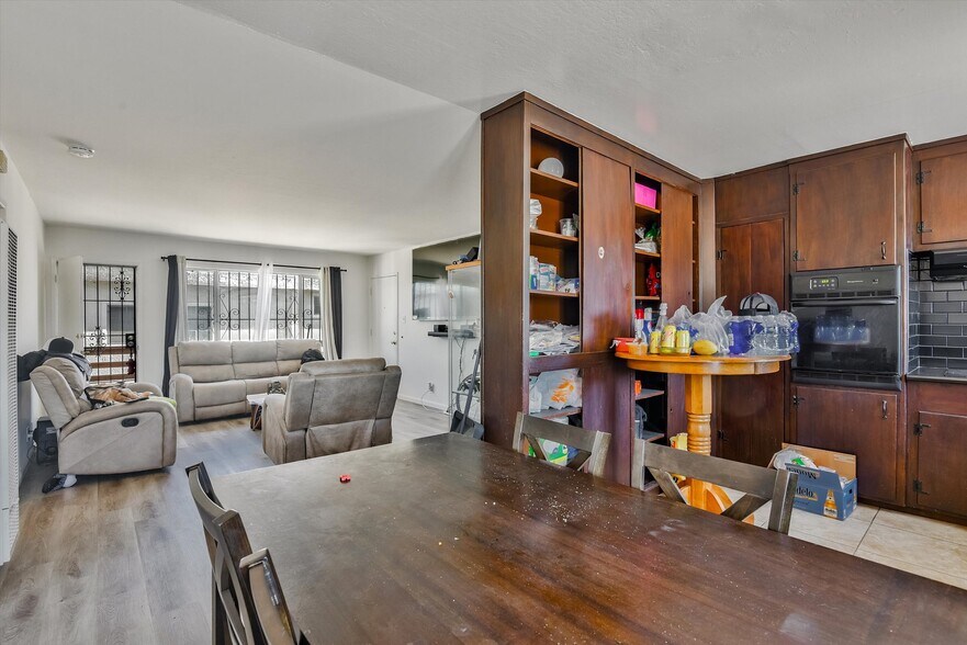 More Photos Of 1927 82nd Ave, Oakland Apartments For Sale