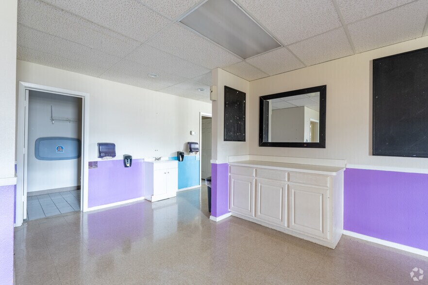 More Photos Of 50 Village Trail, Trophy Club Schools For Sale