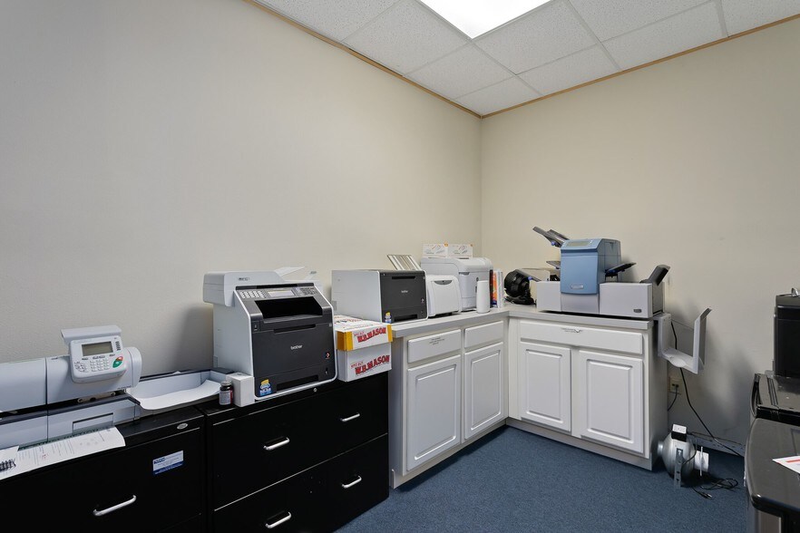 More Photos Of 1920 Boothe Cir, Longwood Office For Lease