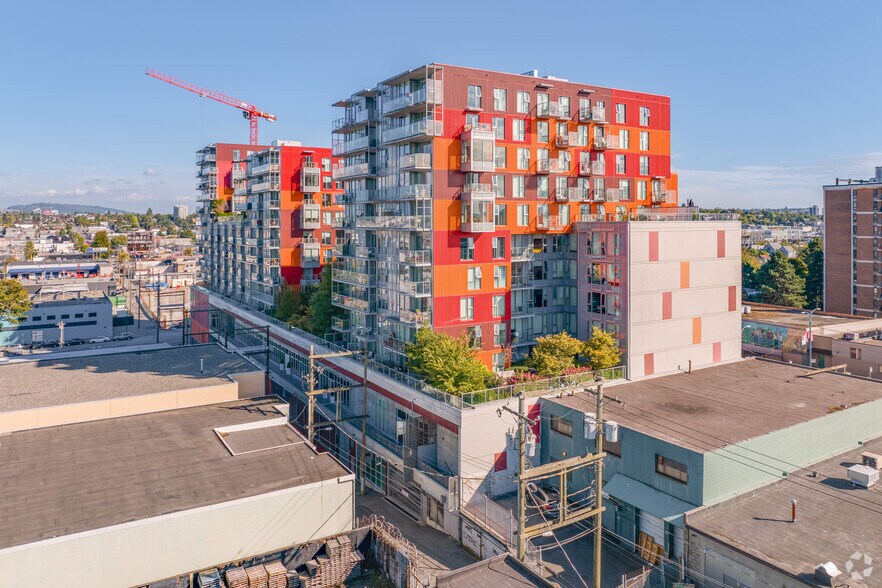 More Photos Of 939 Hastings St E, Vancouver Flex For Sale