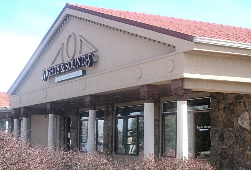 More Photos Of 4690 S Yosemite St, Denver General Retail For Lease