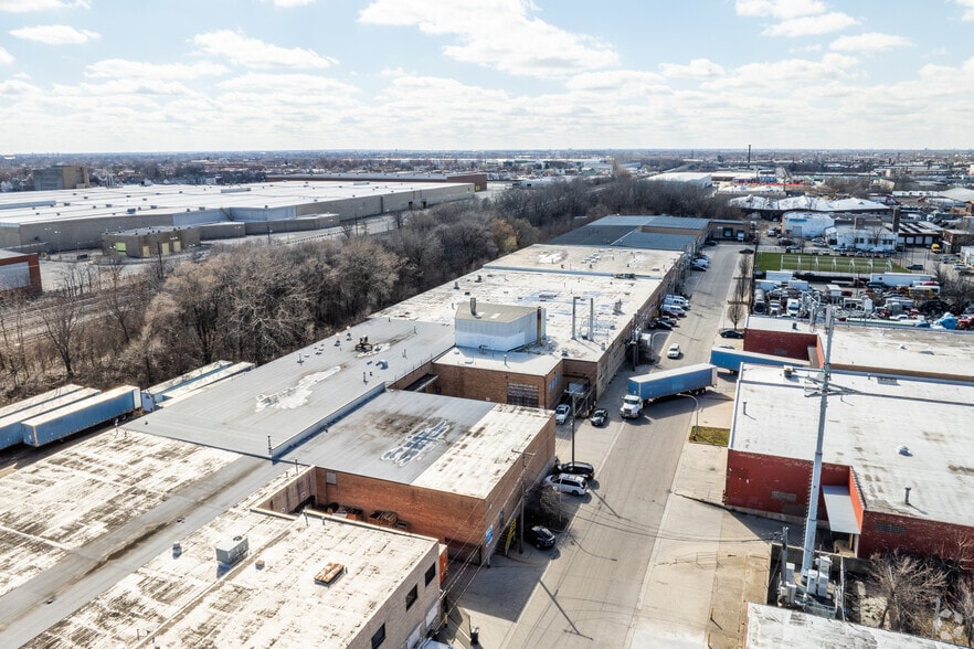 More Photos Of 2845 W 48th Pl, Chicago Warehouse For Lease