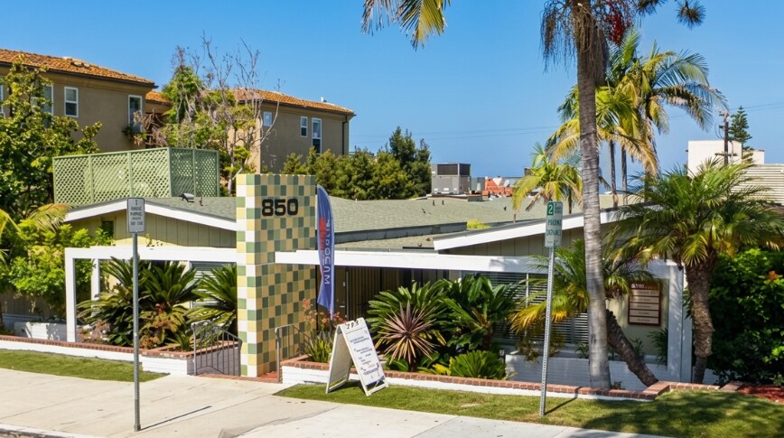More Photos Of 850 Prospect St, La Jolla Medical For Sale