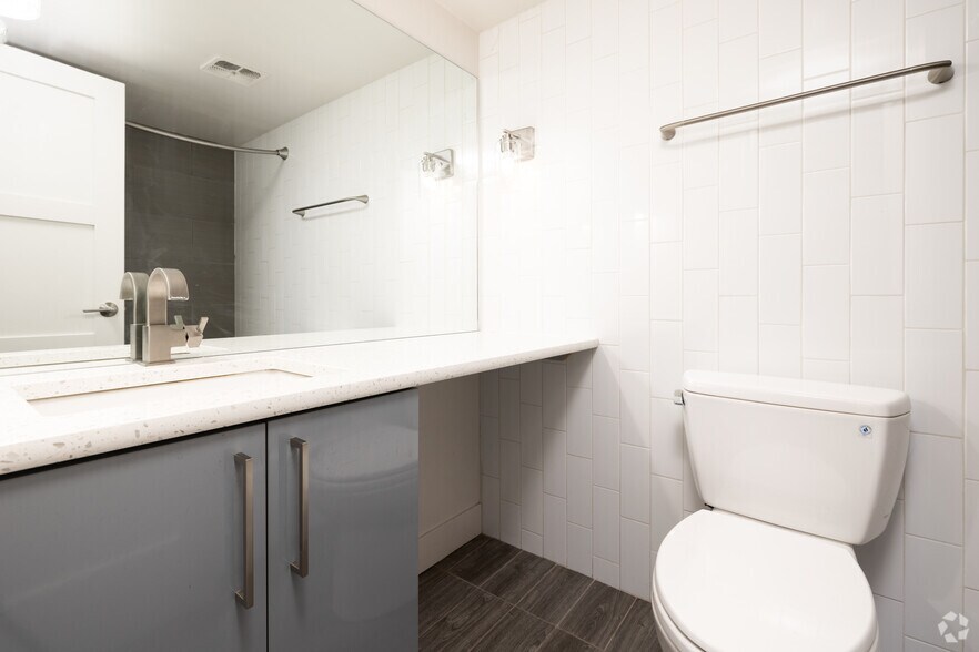 More Photos Of 107 W Cheyenne Rd, Colorado Springs Apartments For Sale
