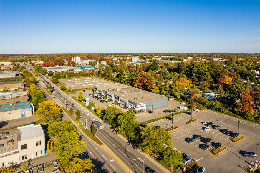 More Photos Of 25-31 Boul de la Seigneurie E, Blainville Office For Lease
