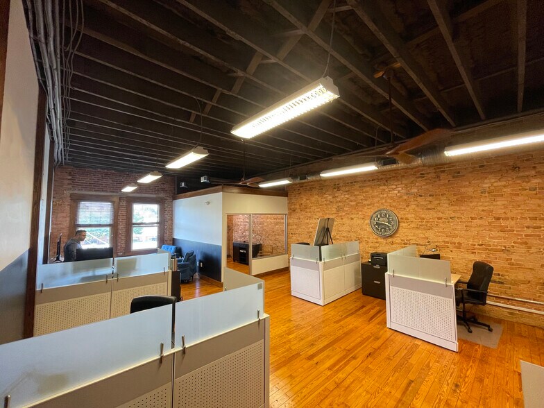 More Photos Of 222 N Main St, Mooresville Loft Creative Space For Lease