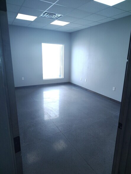 More Photos Of 155 US 285 N hwy, Pecos Warehouse For Sale