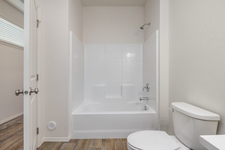 More Photos Of 1859 NW Enterprise St, Mountain Home Multifamily For Sale