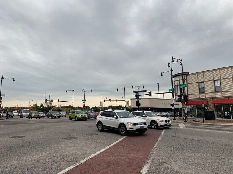 More Photos Of 4801-4821 W Irving Park Rd, Chicago Storefront Retail Office For Lease