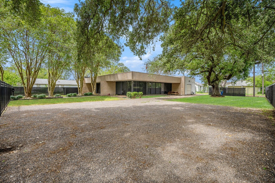 More Photos Of 714 7th Ave N, Texas City Office Residential For Sale