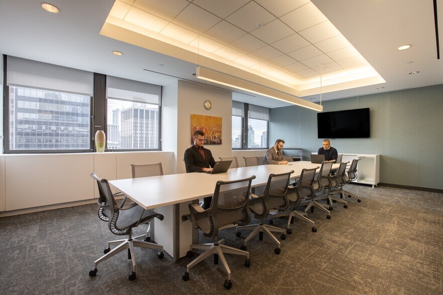 More Photos Of 100 Park Ave, New York Office For Lease