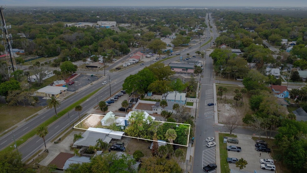 More Photos Of 324 N Orange St, New Smyrna Beach Multifamily For Sale