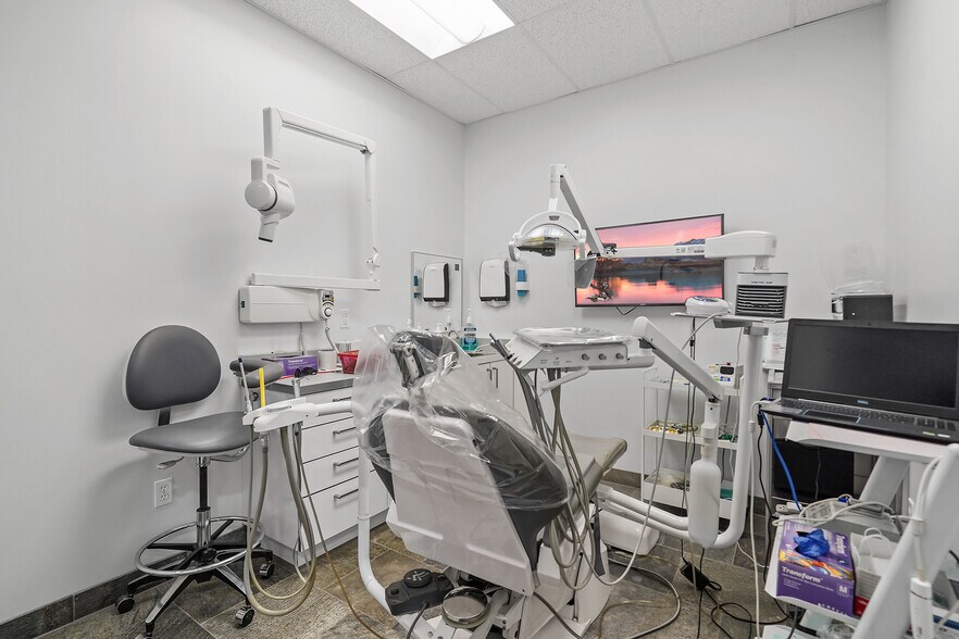 More Photos Of 1336 Van Ness Ave, San Francisco Medical For Sale