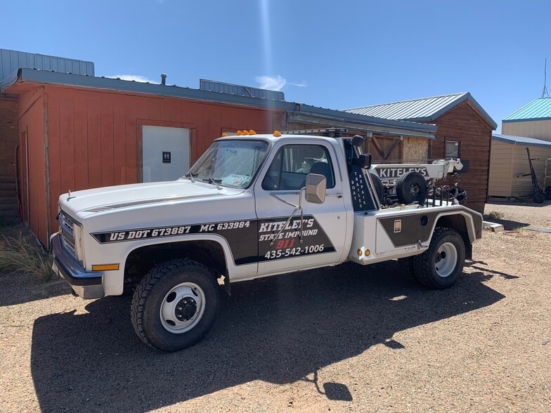 More Photos Of 1453 UT-24, Hanksville Auto Repair For Sale
